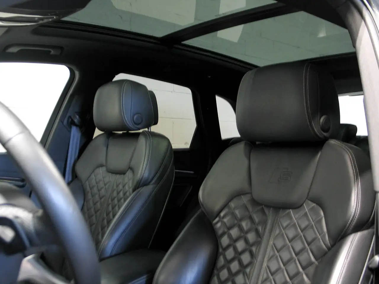 Audi SQ5 снимка Audi SQ5
