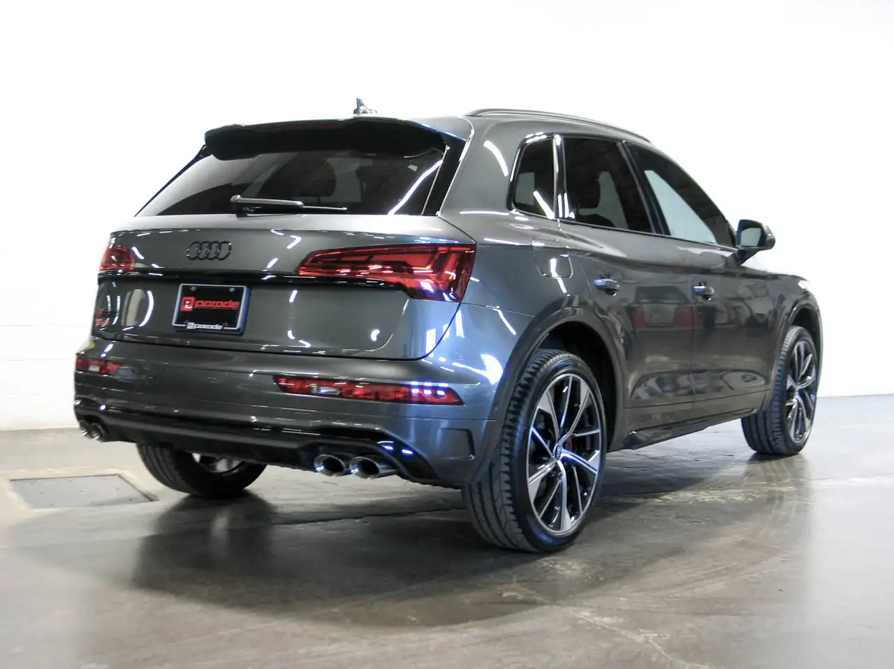 Audi SQ5 снимка Audi SQ5