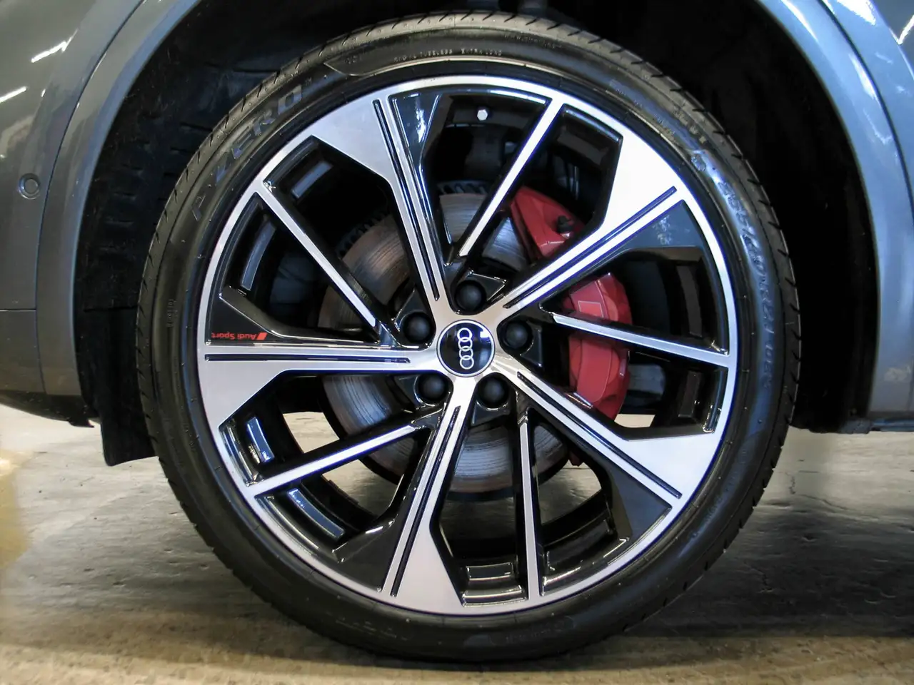 Audi SQ5 снимка Audi SQ5
