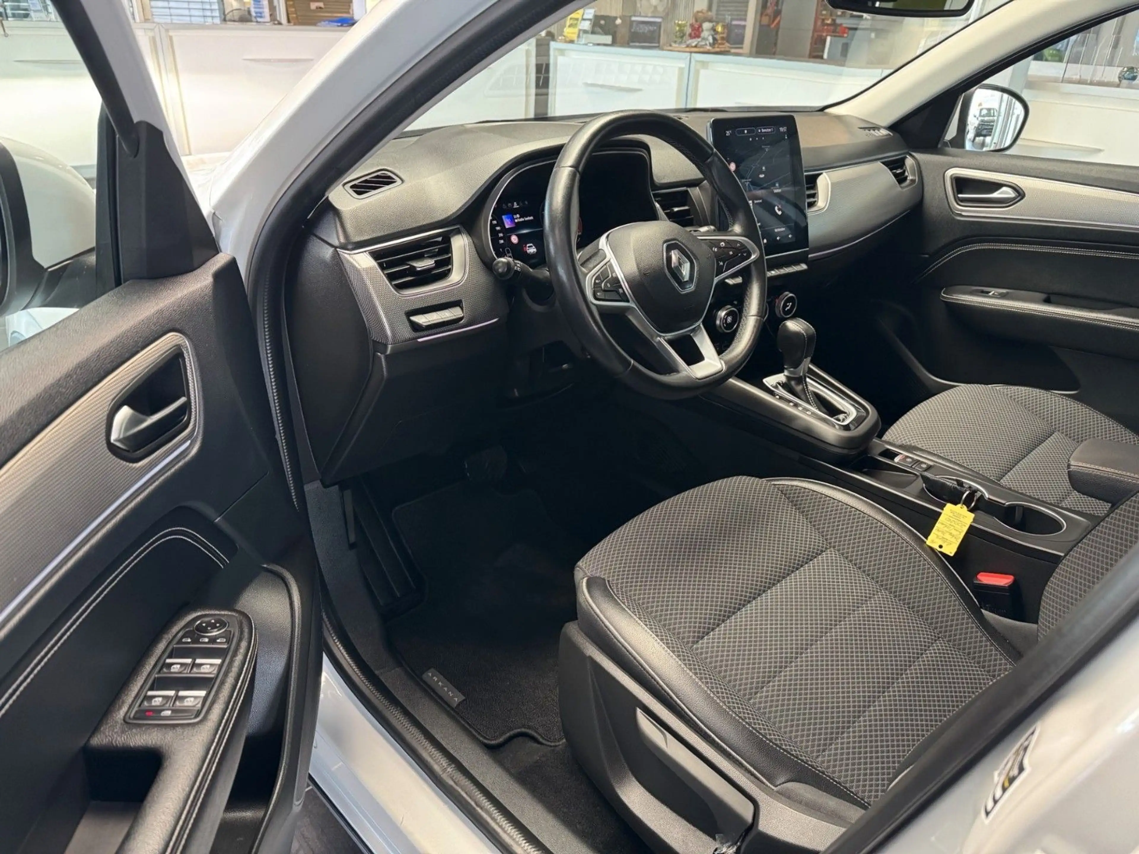 Renault Arkana Techno TCe140 EDC * AUTOMATIK — photo 6