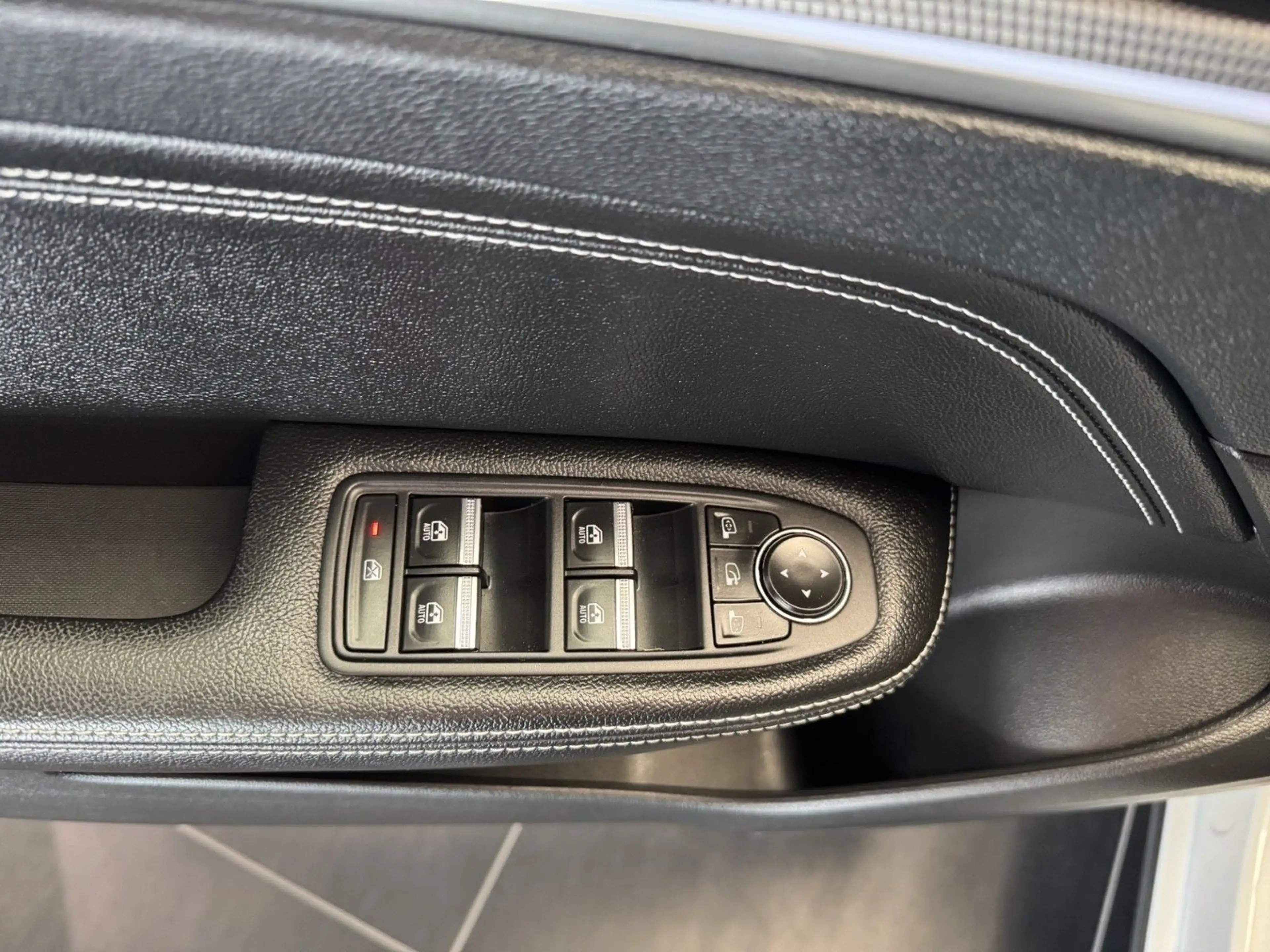 Renault Arkana Techno TCe140 EDC * AUTOMATIK — photo 5