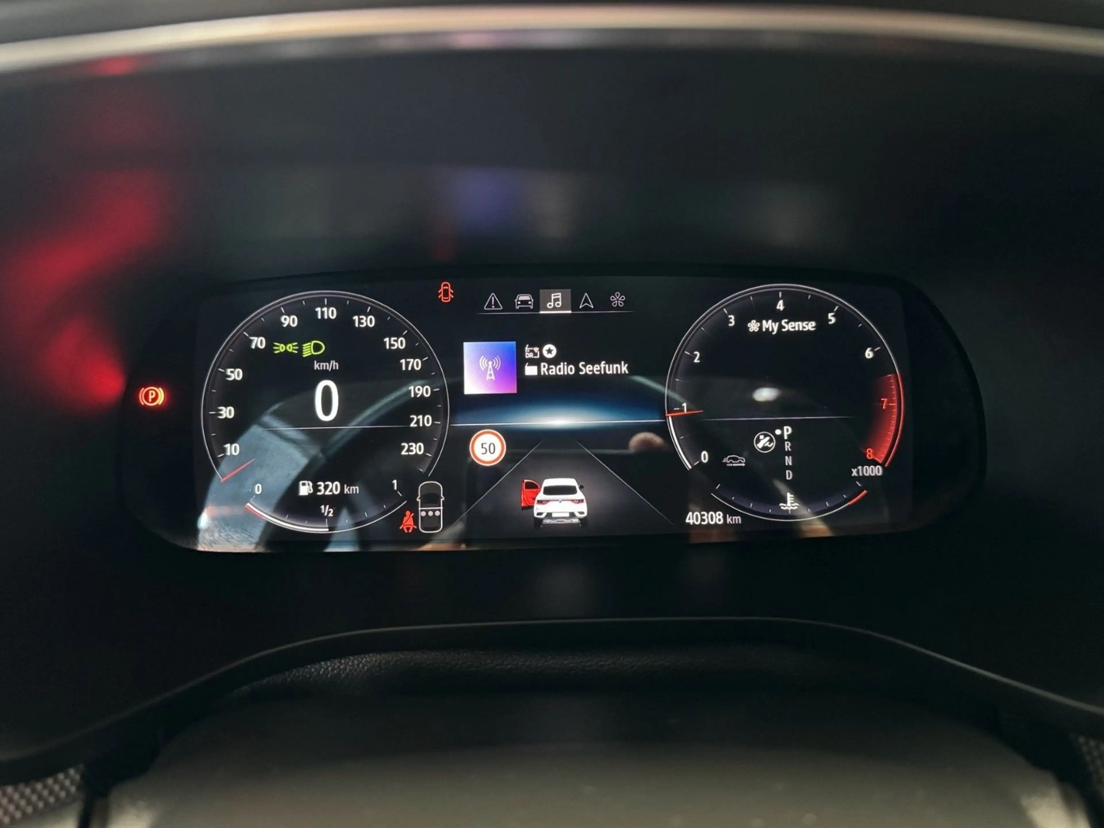 Renault Arkana Techno TCe140 EDC * AUTOMATIK — photo 9