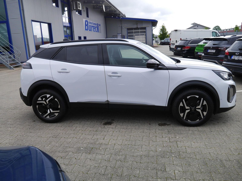 Peugeot 2008 Hybrid 145 Allure Navi/LED/SHZ/360-Grad — photo 12