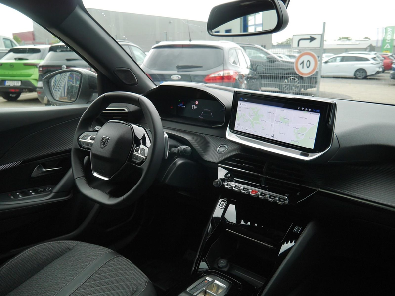 Peugeot 2008 Hybrid 145 Allure Navi/LED/SHZ/360-Grad — photo 11