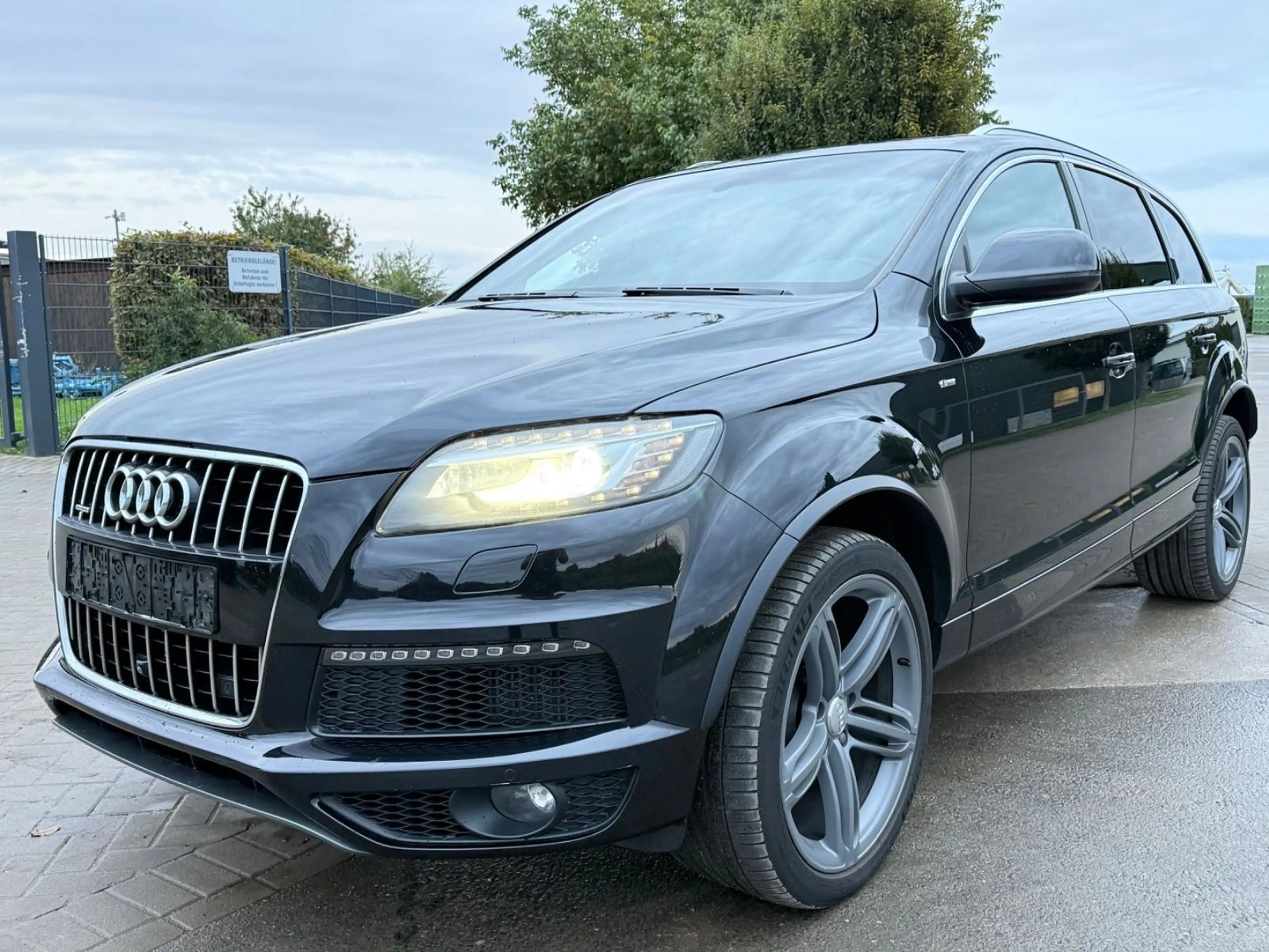 Audi Q7 3.0 TDI Quattro*3X S-Line*7-Sitz*Pano*E.AHK* — photo 2