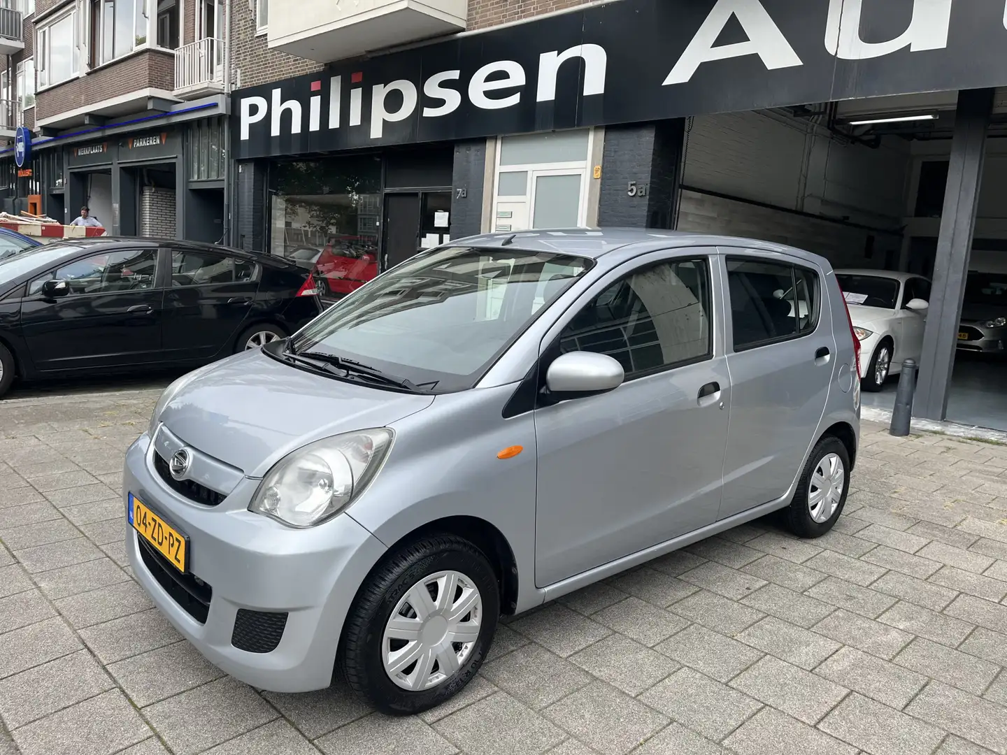 Daihatsu Cuore 1.0 Automaat Grau - 2