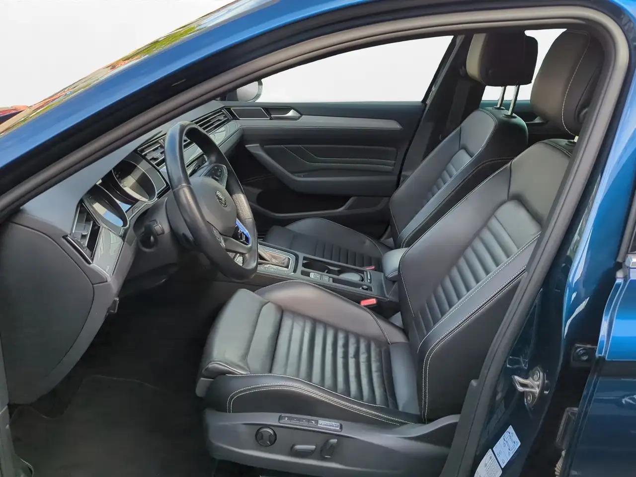 Volkswagen Passat GTE 1.4 TSI *Navi Leder Area View, миниатюра 2