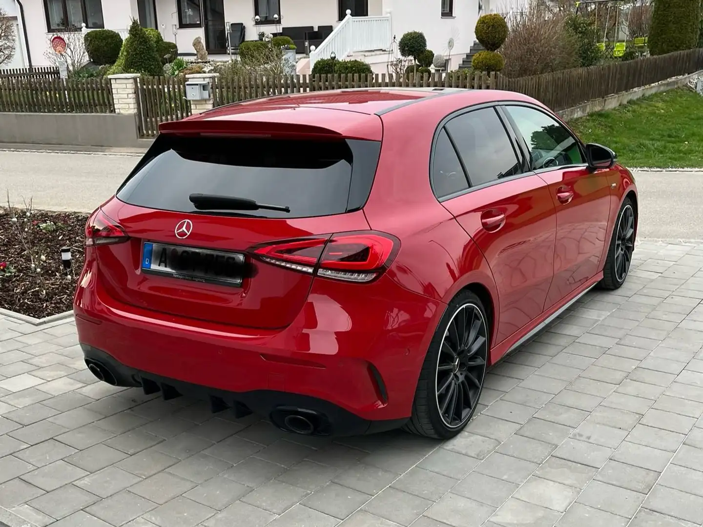 Mercedes-Benz A 35 AMG AMG+A+35+4Matic+AMG+Speedshift+DCT+7G+Edition+1 Rouge - 2