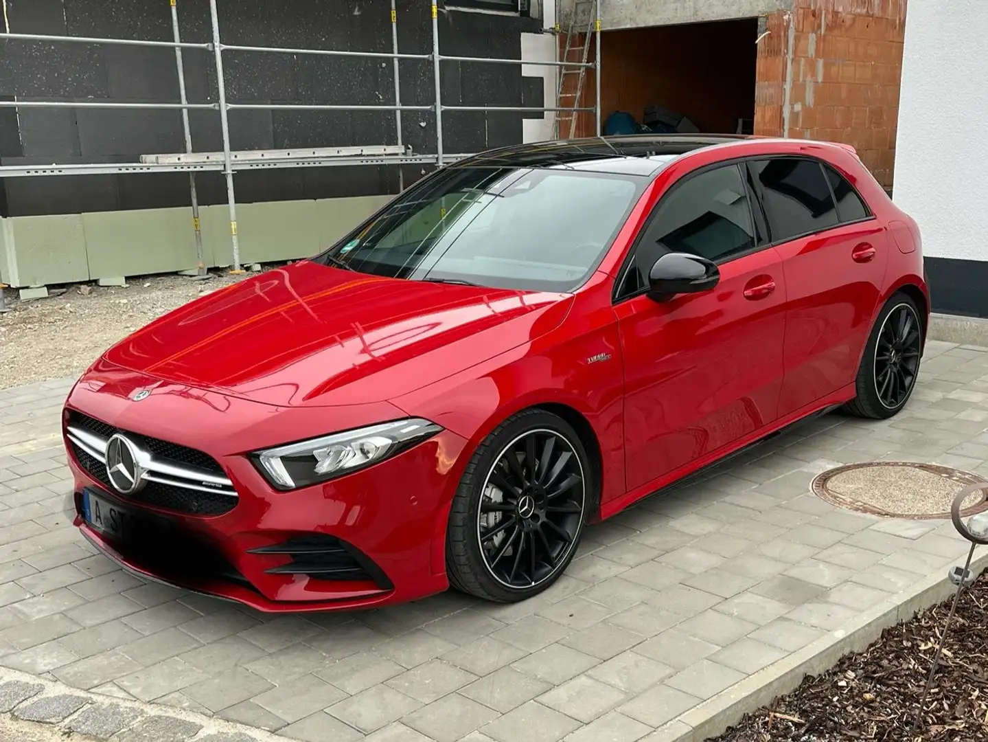 Mercedes-Benz A 35 AMG AMG+A+35+4Matic+AMG+Speedshift+DCT+7G+Edition+1 Rouge - 1