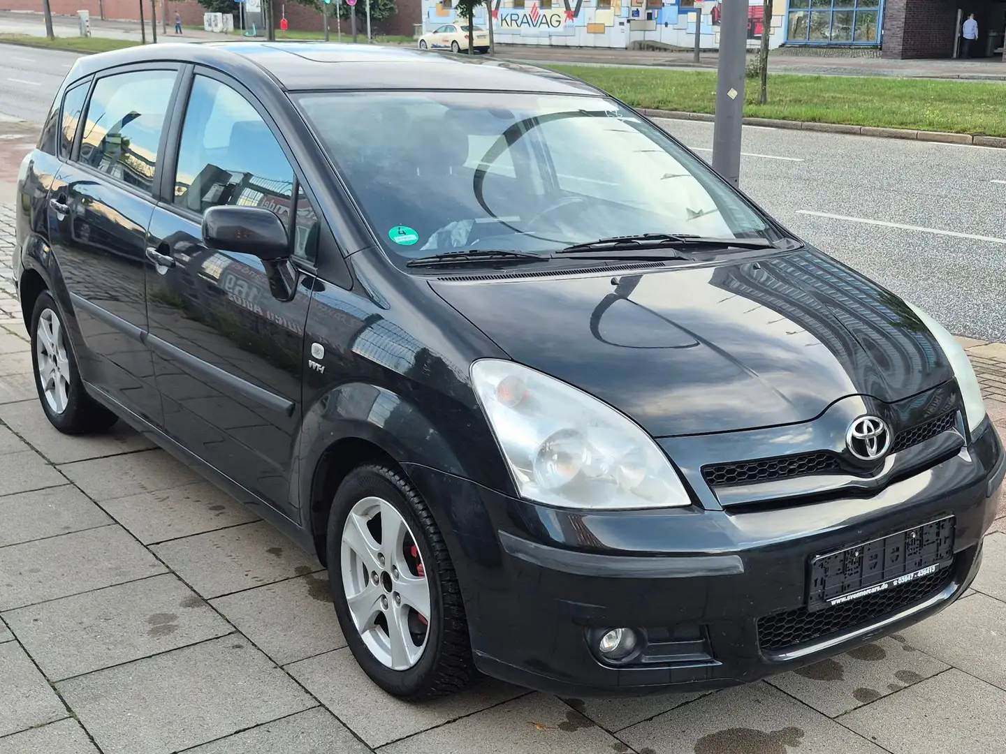 Toyota Corolla Verso 1.8 Sol*Automatik Getriebe* Black - 1