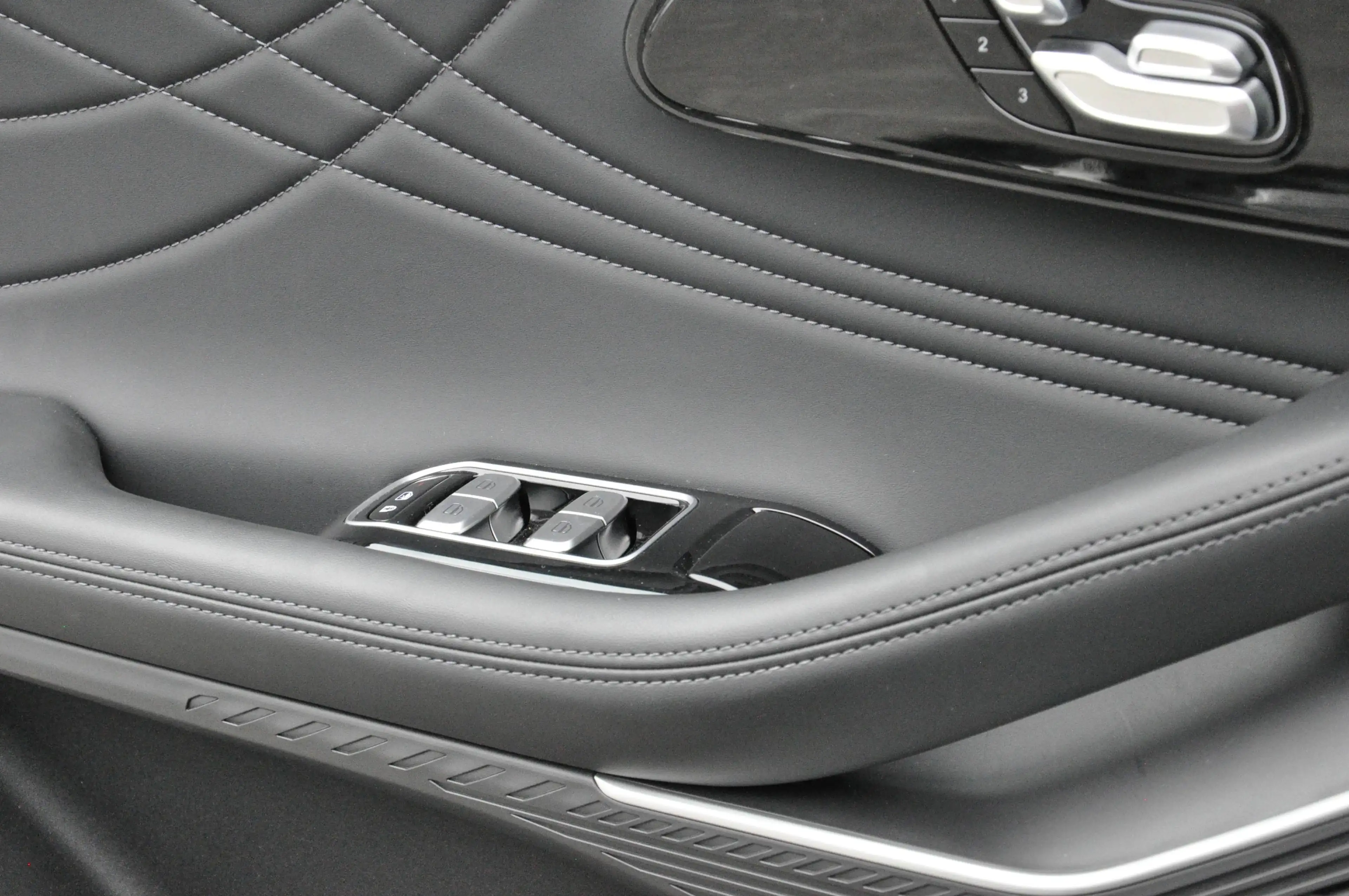 Omoda 9 executive — photo 14