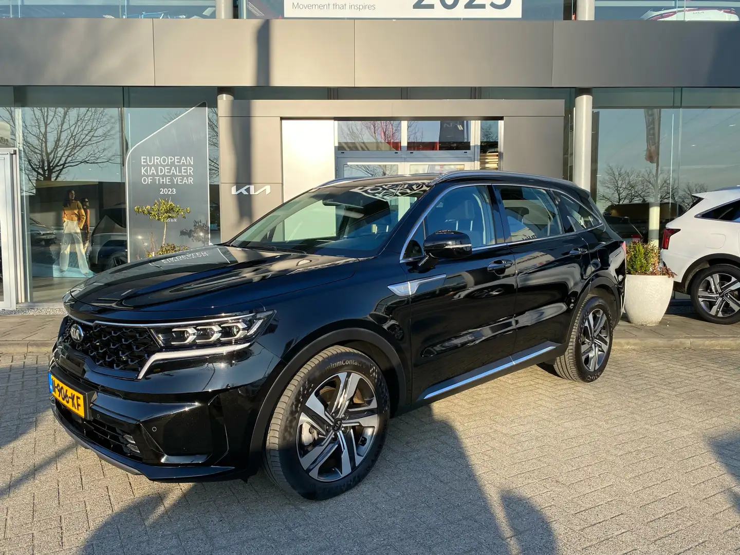 Kia Sorento 1.6 T-GDI Plug-in Hybrid 4WD DynamicLine 7p. | ADP Zwart - 1
