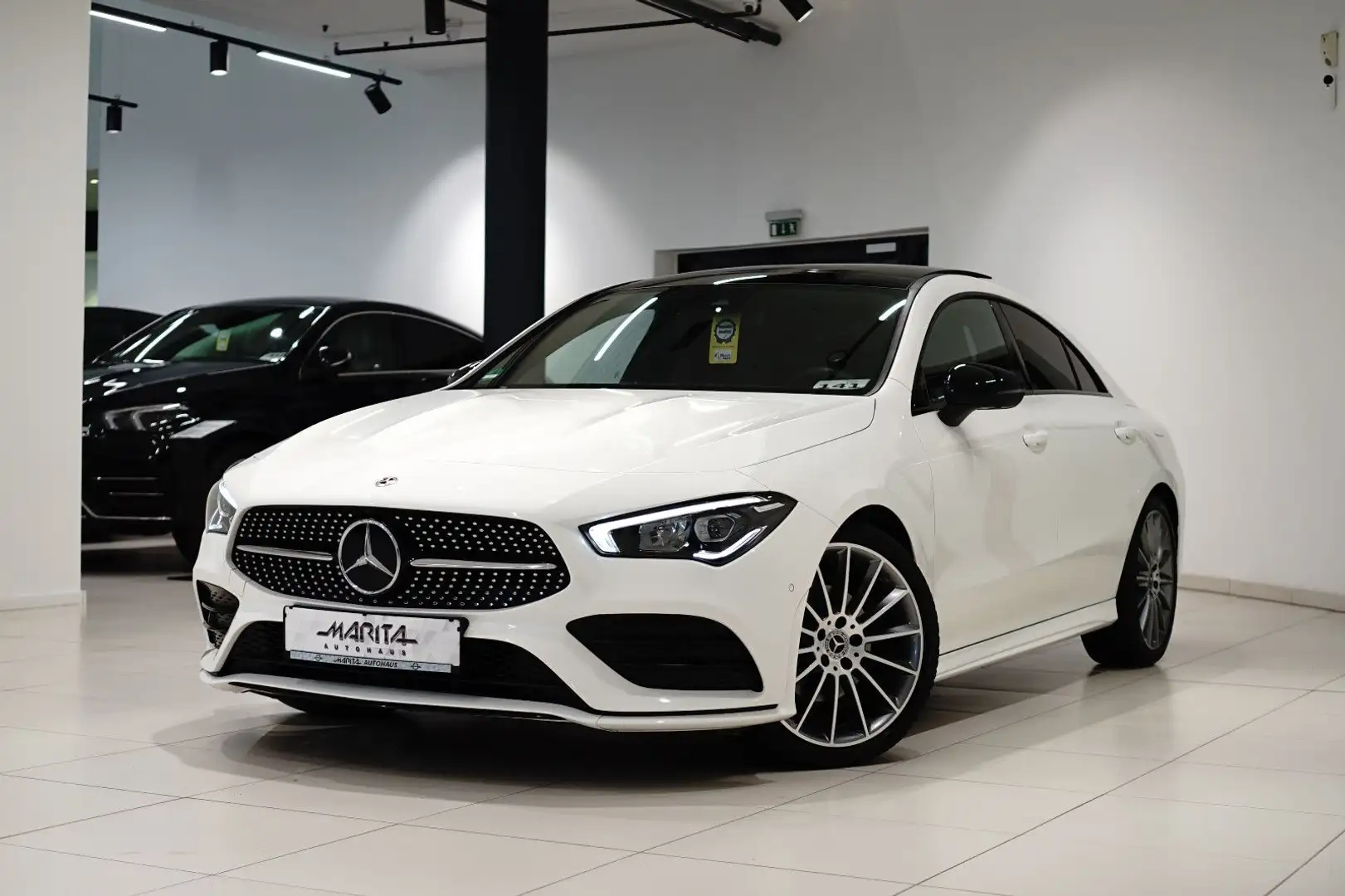 Mercedes-Benz CLA 200 |AMG-PAKET|NIGHT|DISTRONIC|PANORAMA|360°| Weiß - 1