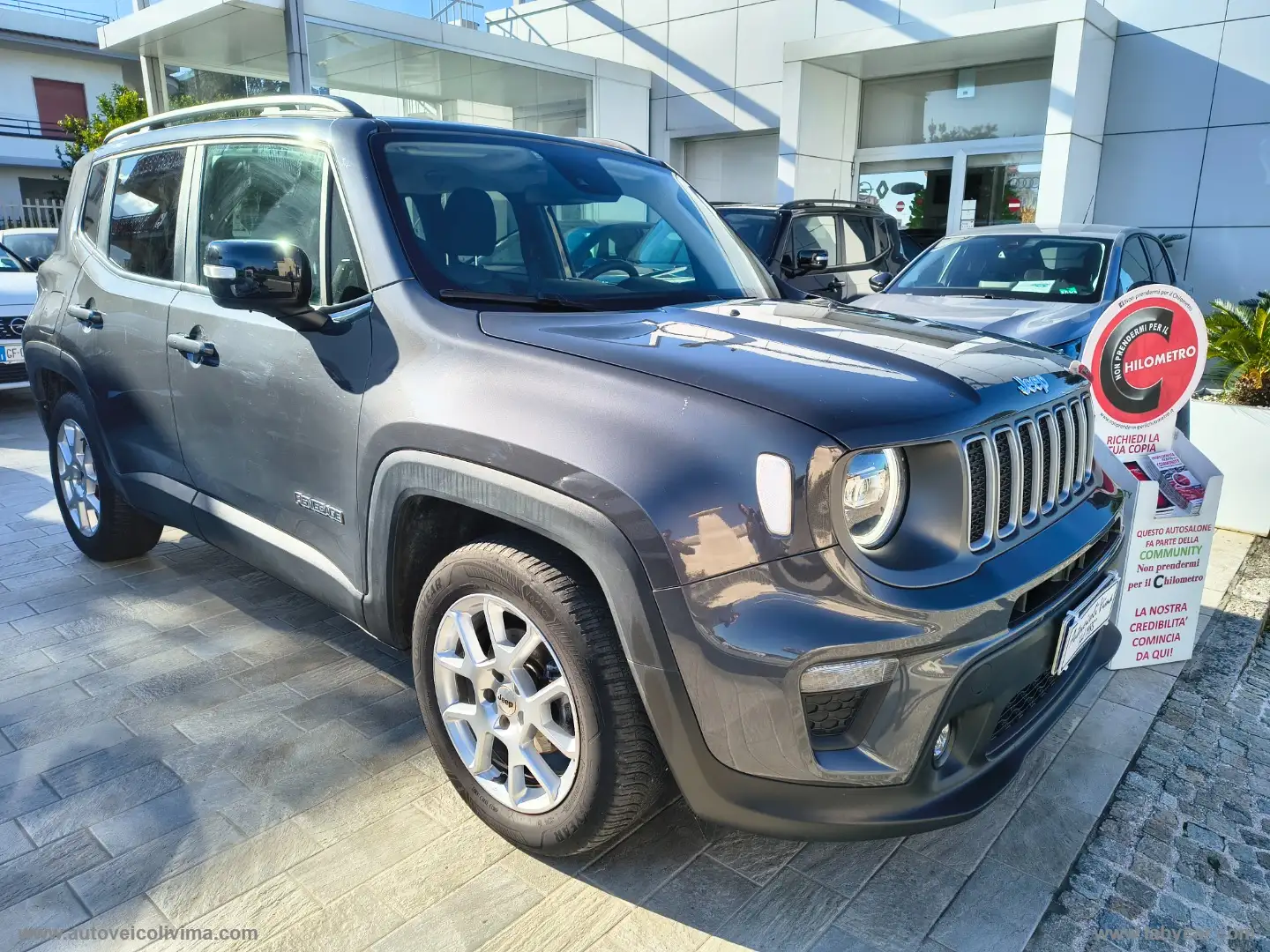 Jeep Renegade 1.6 Mjt 130CV Limited Gris - 1