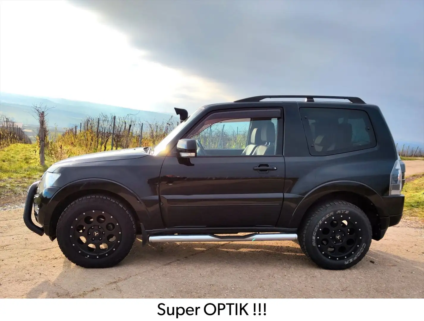 Mitsubishi Pajero 3,2 D Final Edition Automatik 54 tkm AHK Noir - 2