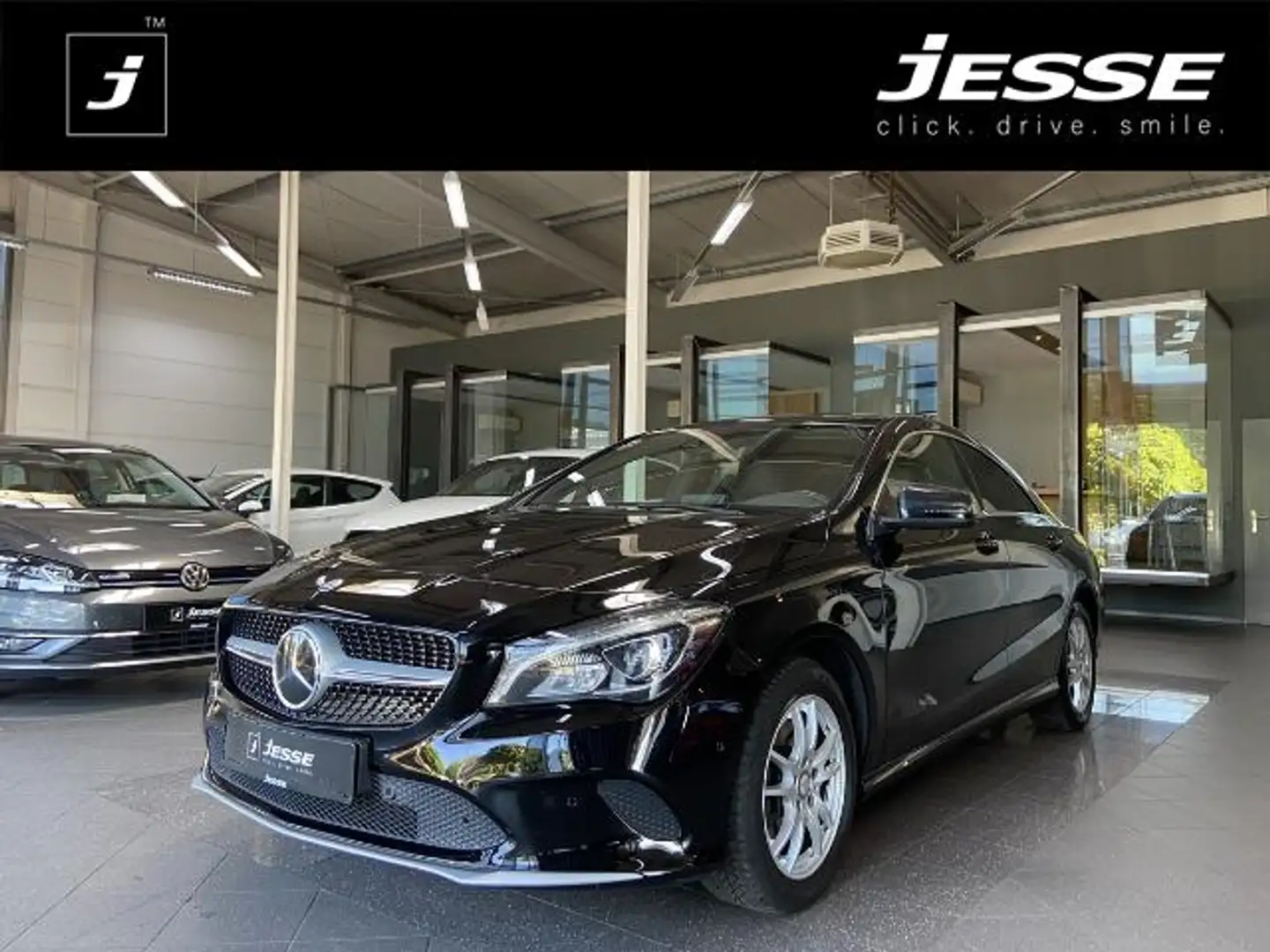 Mercedes-Benz CLA 220 4Matic LED COMAND Distr+ SHZ RCam Noir - 1