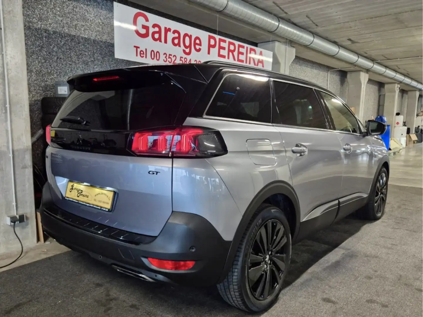 Peugeot 5008 2.0 BLUEHDI 180 GT 7 SITZE FOCAL PANO CUIR NAVI 1 Grigio - 2
