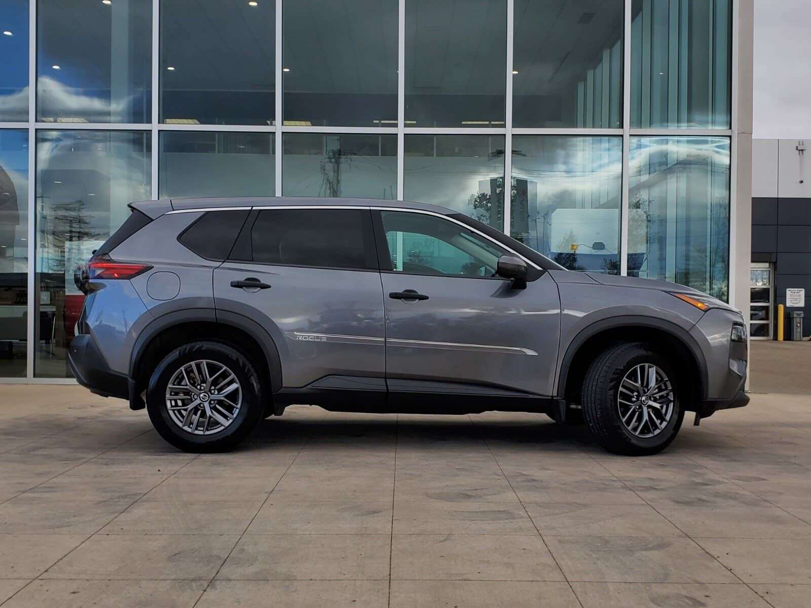 2021 Nissan Rogue Awd, Heated Seats, Bluetooth, Back up Cam, Remote — снимка 1