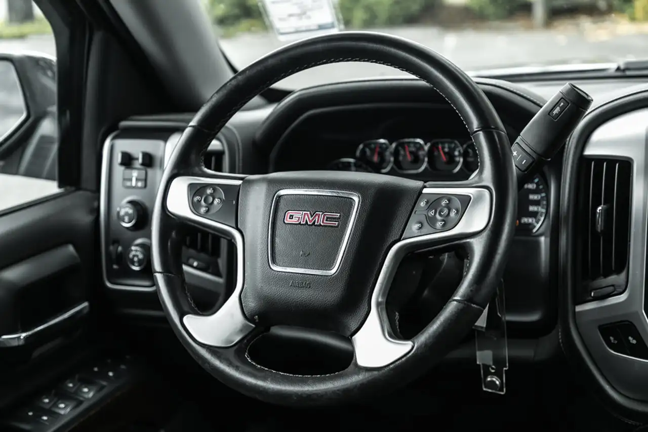 GMC Sierra 1500 снимка GMC Sierra 1500