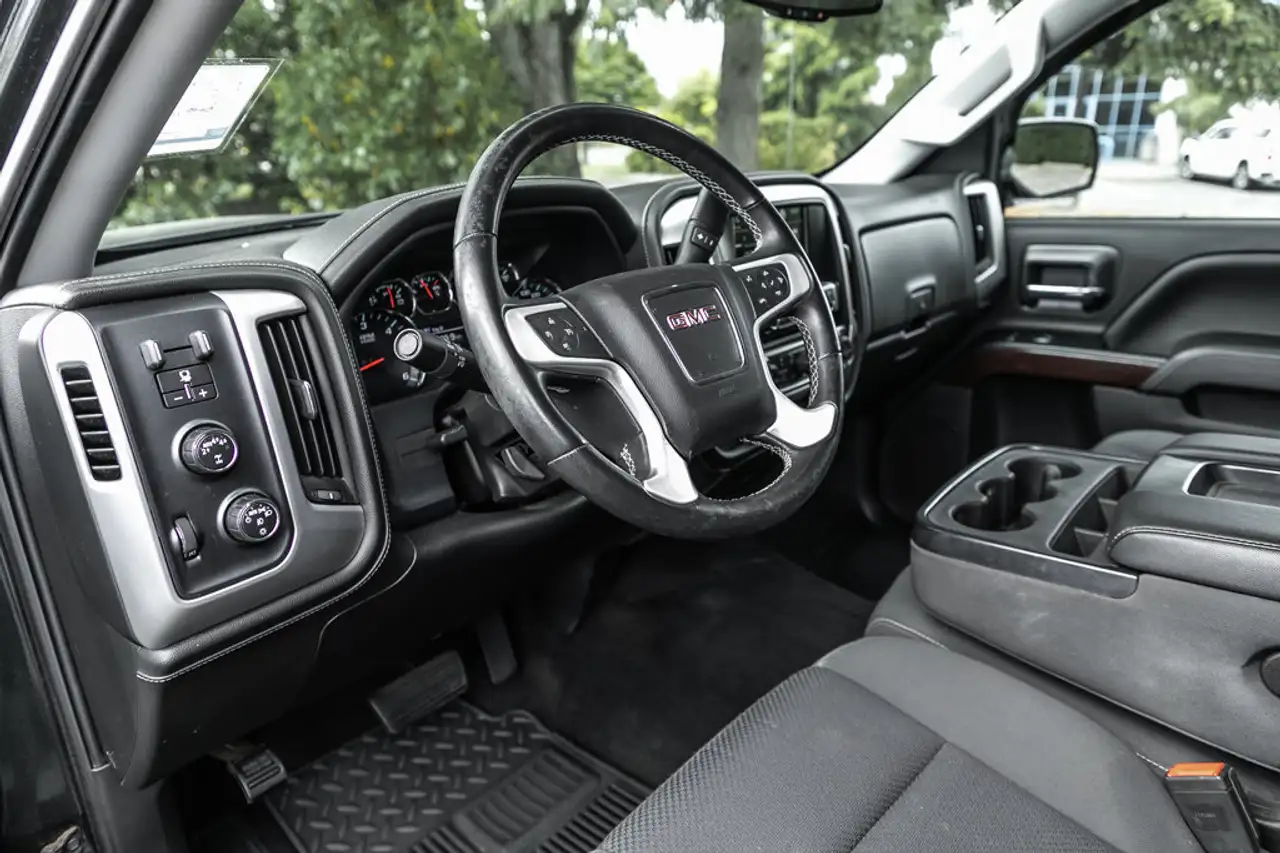 GMC Sierra 1500 снимка GMC Sierra 1500