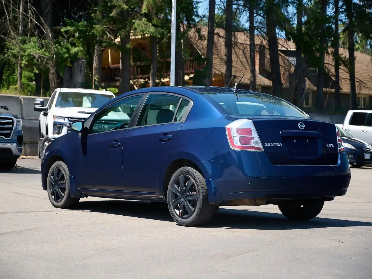 Nissan Sentra снимка Nissan Sentra