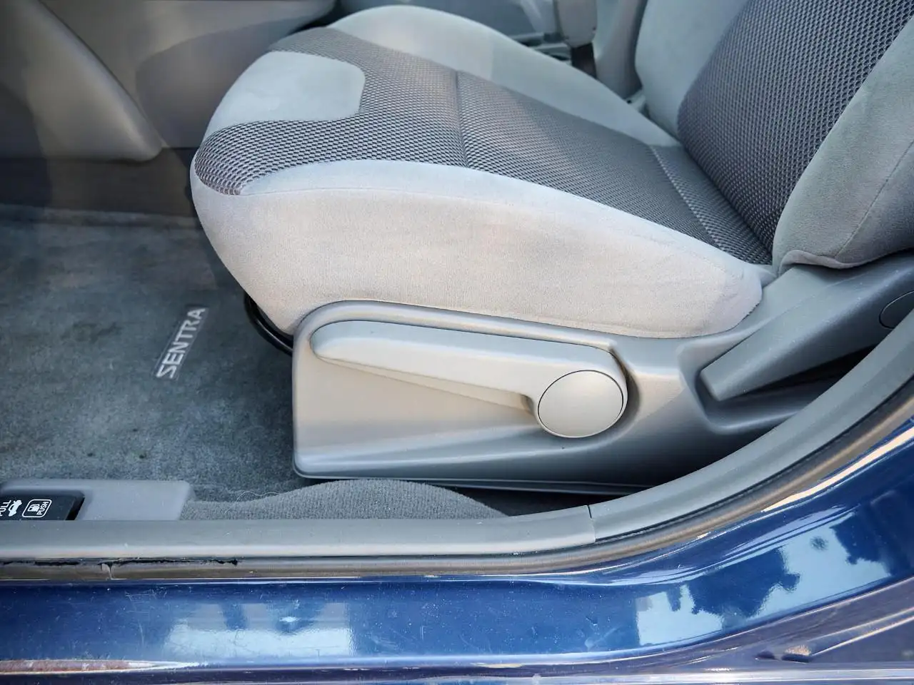Nissan Sentra снимка Nissan Sentra