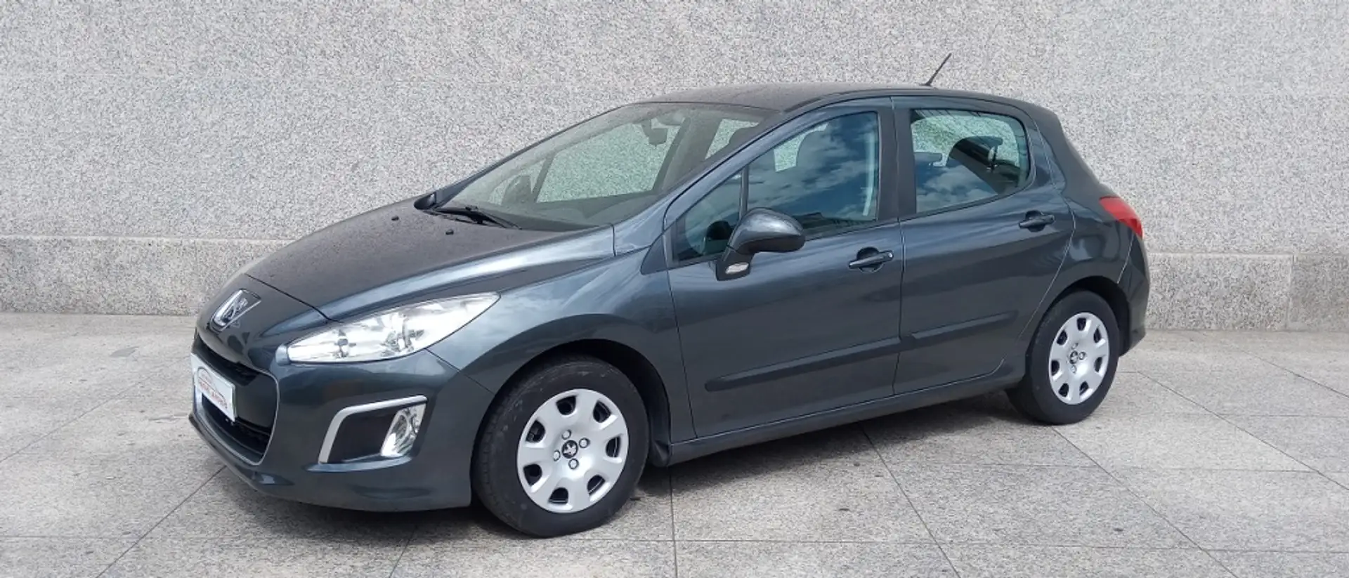 Peugeot 308 1.6HDI Business Line Gris - 2