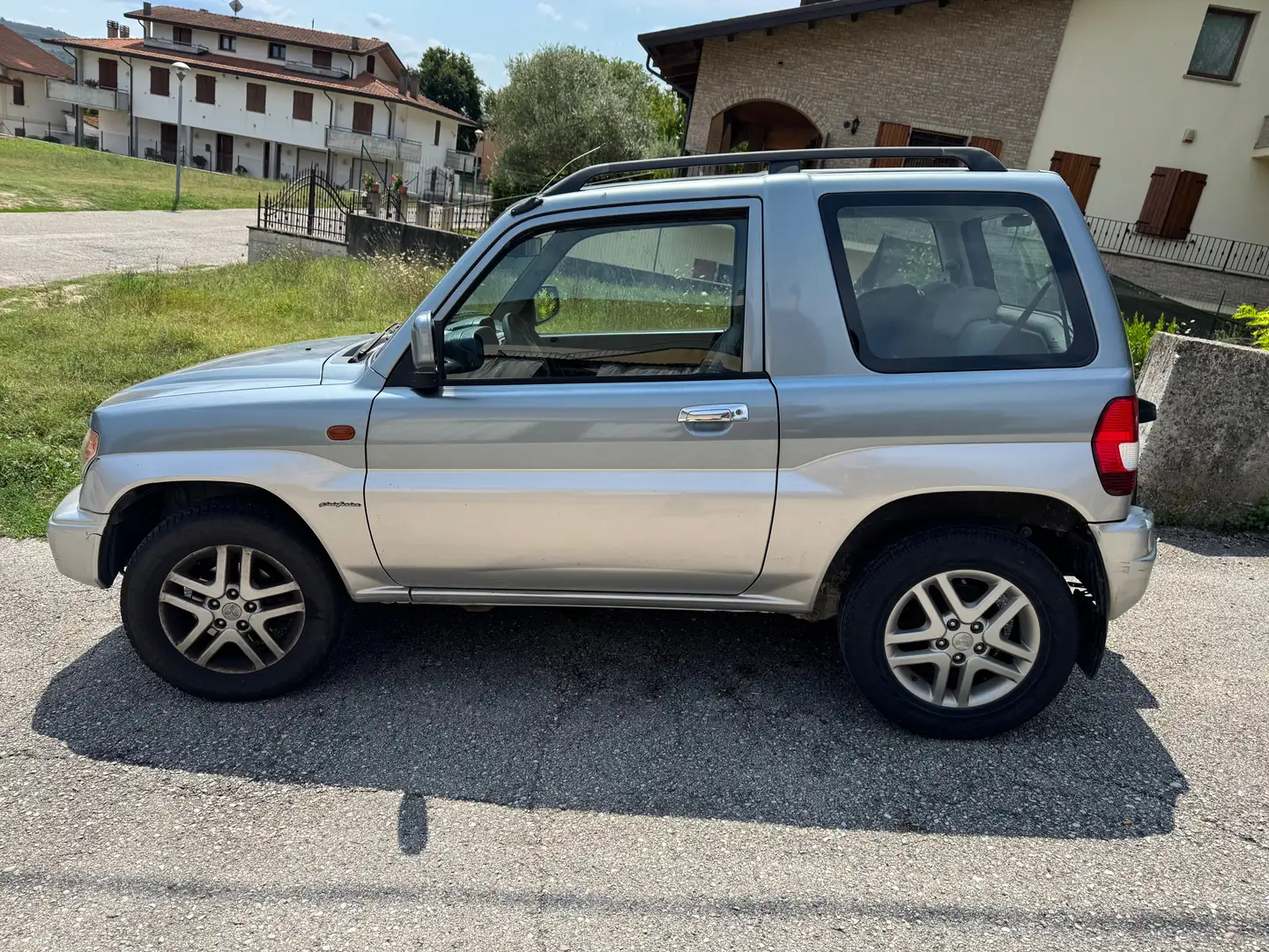 Mitsubishi Pajero Pinin Pajero Pinin 3p 1.8 mpi 16v Stříbrná - 1