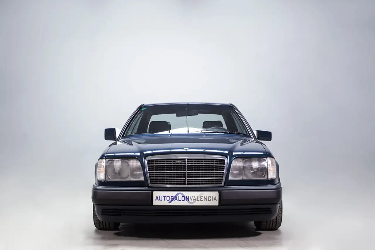 Mercedes-Benz E 320 Coupé, foto 3