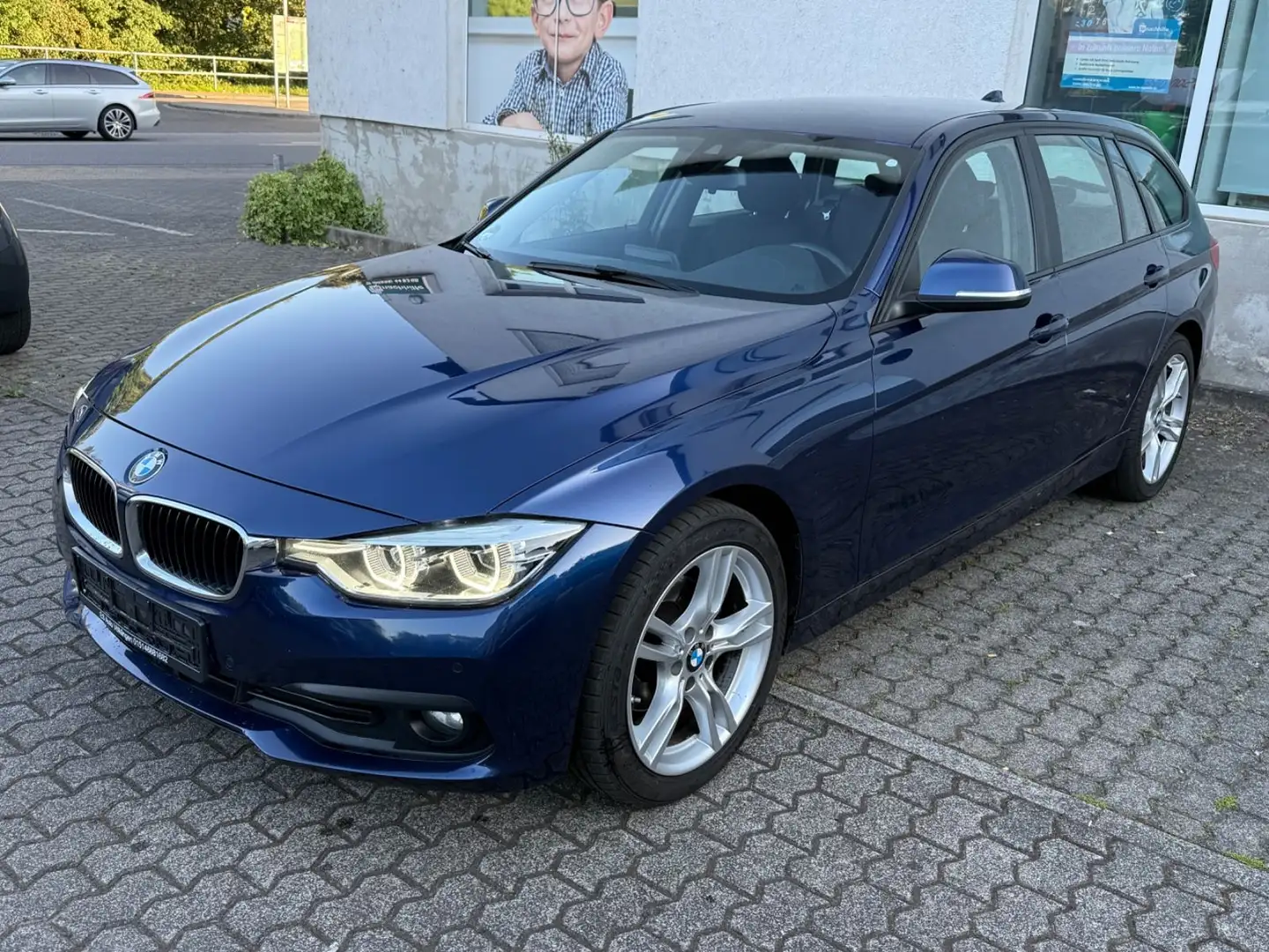 BMW 320 D Touring Automatik LED M Felgen Navi PDC Blau - 1