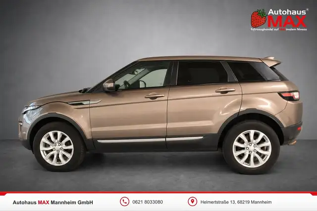 Land Rover Range Rover Evoque view 2