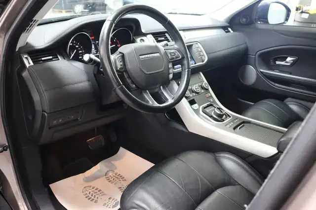 Land Rover Range Rover Evoque view 13