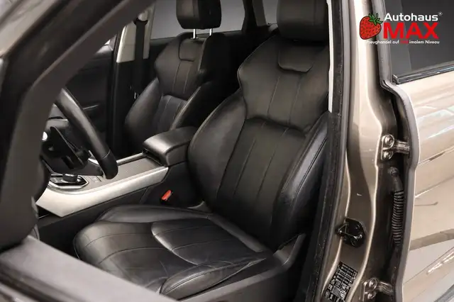 Land Rover Range Rover Evoque view 13