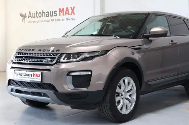 Land Rover Range Rover Evoque view 7