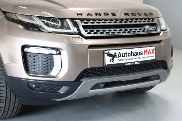 Land Rover Range Rover Evoque view 11
