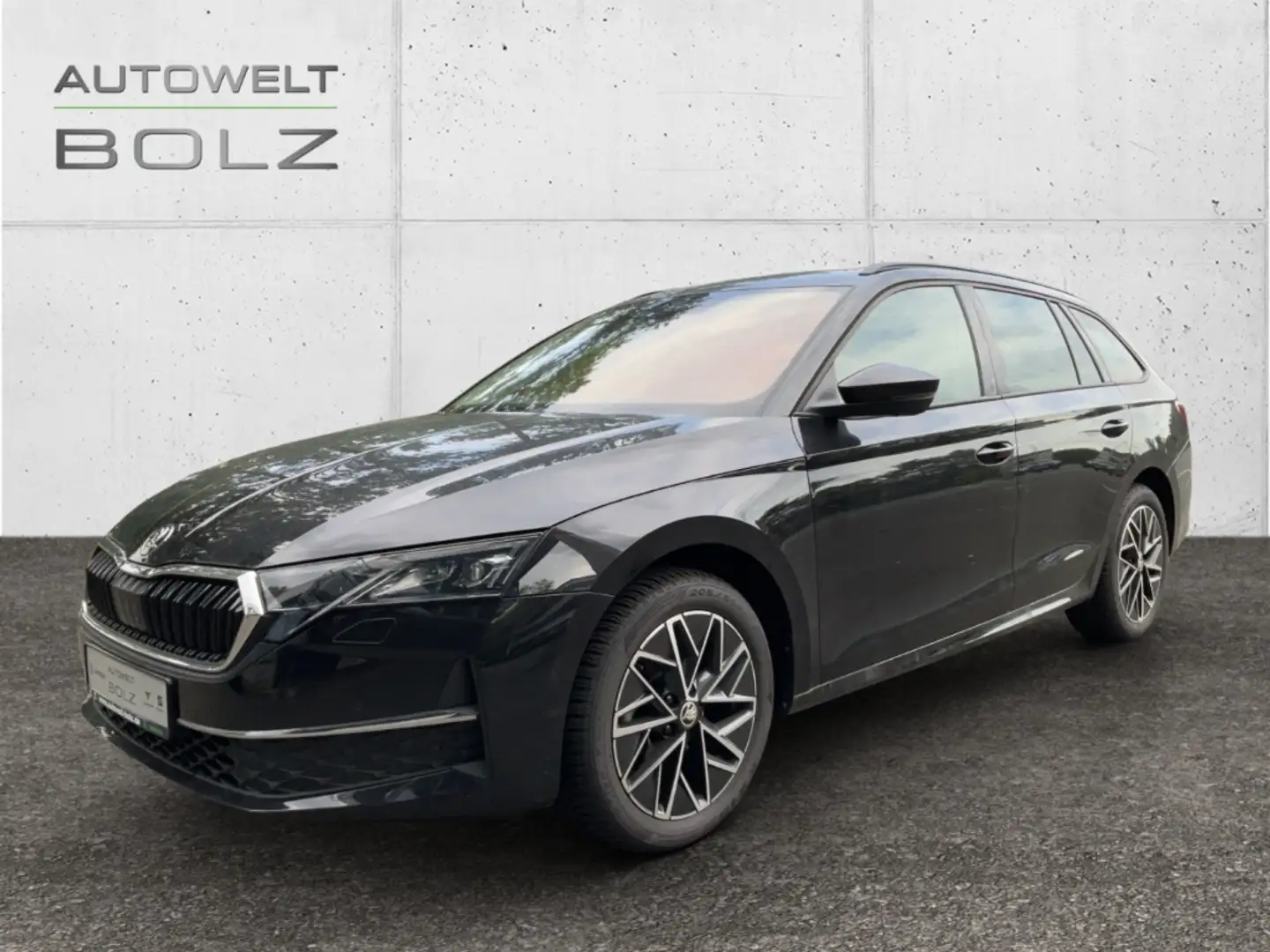 Skoda Octavia Combi Selection 2.0 TDI HUD Navi 360 Kamera Matrix Schwarz - 1