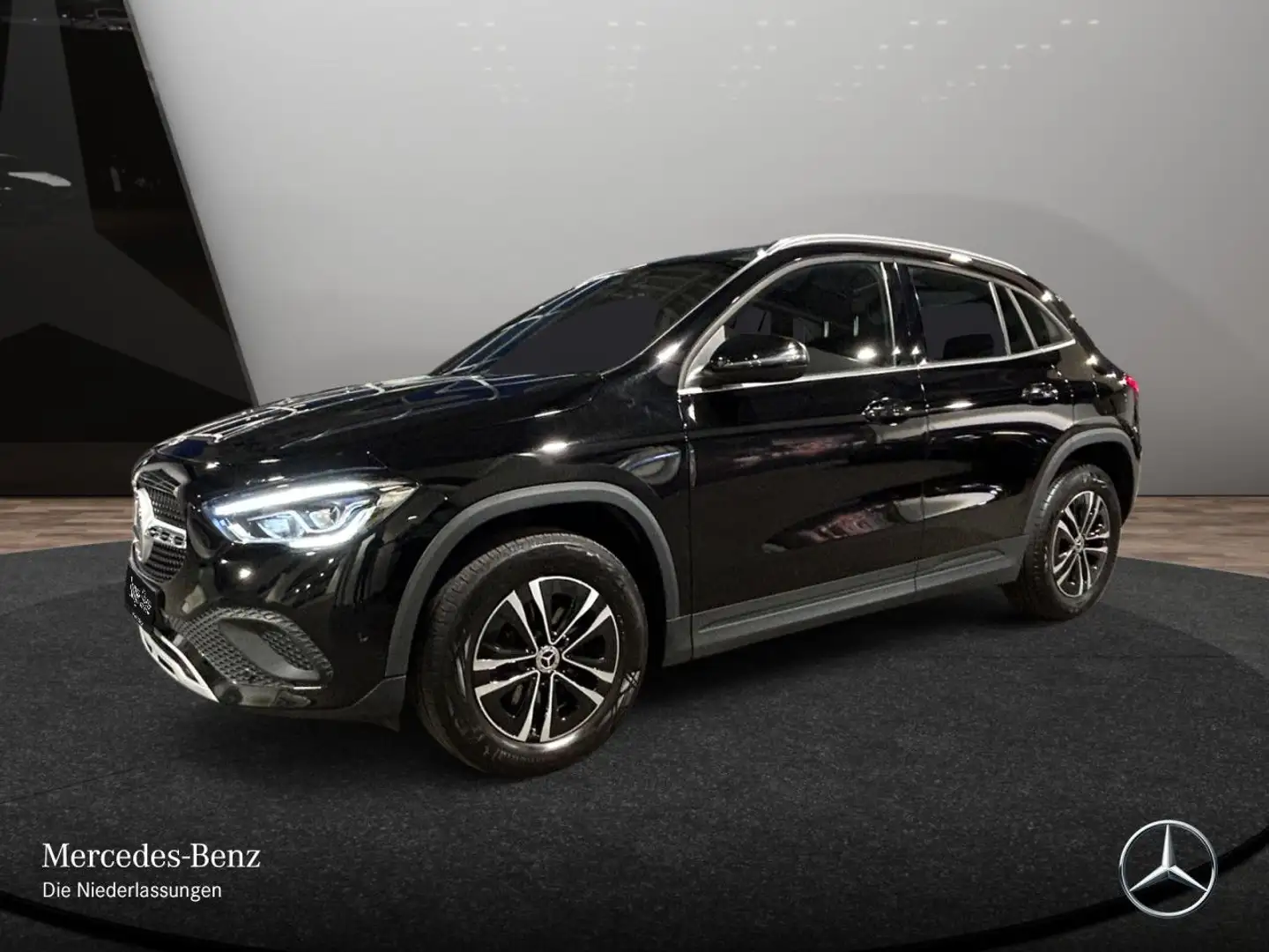 Mercedes-Benz GLA 200 d STYLE+LED+8G Schwarz - 2