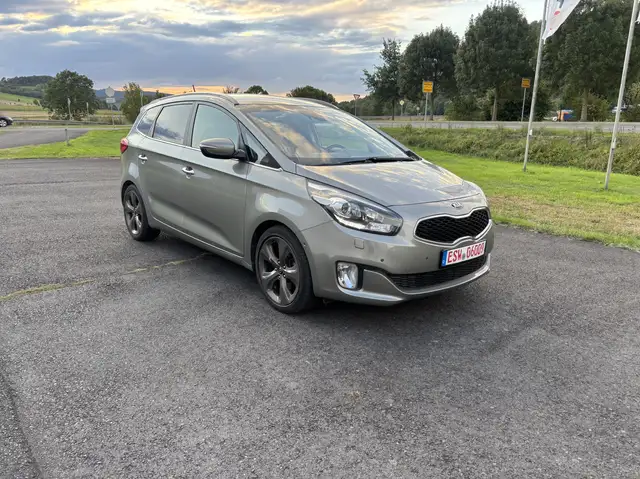 Kia Carens Spirit 1.7 CDTI 6-Gang Navi / AHK