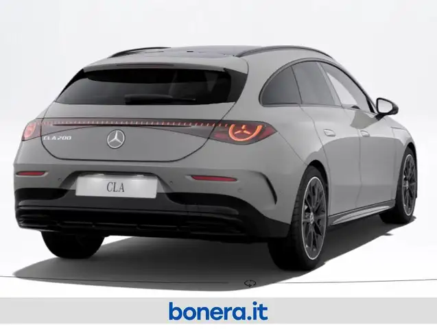 Mercedes-Benz Cla view 3