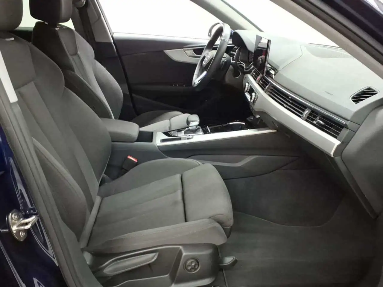 Audi A4 A4 Avant 40 TDI S tronic advanced Virtual AHK ACC 11