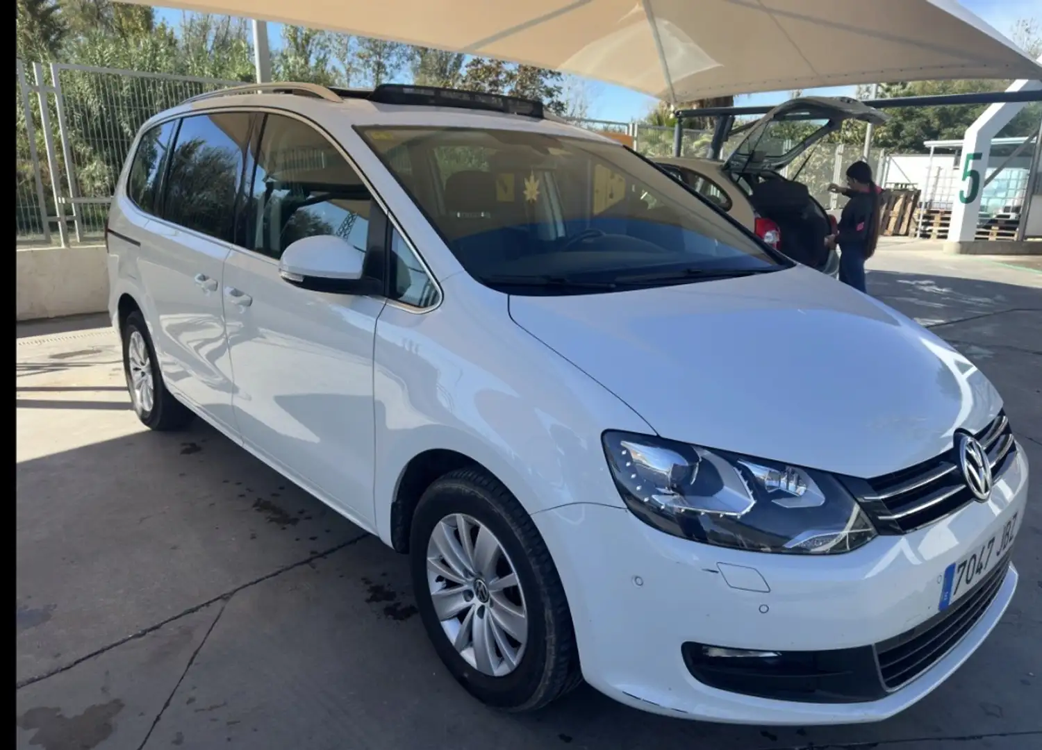 Volkswagen Sharan 2.0TDI Sport 4M 110kW Blanco - 1