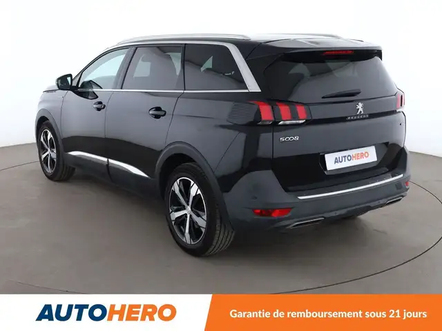 Peugeot 5008 view 4
