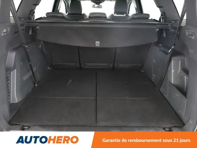 Peugeot 5008 view 17