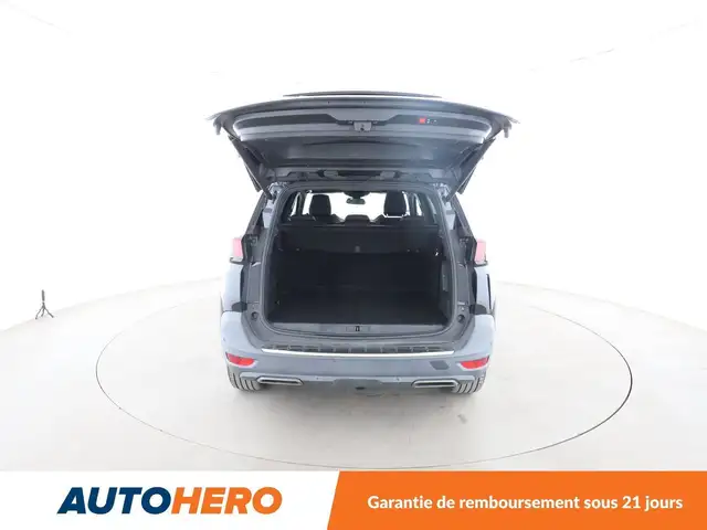 Peugeot 5008 view 16