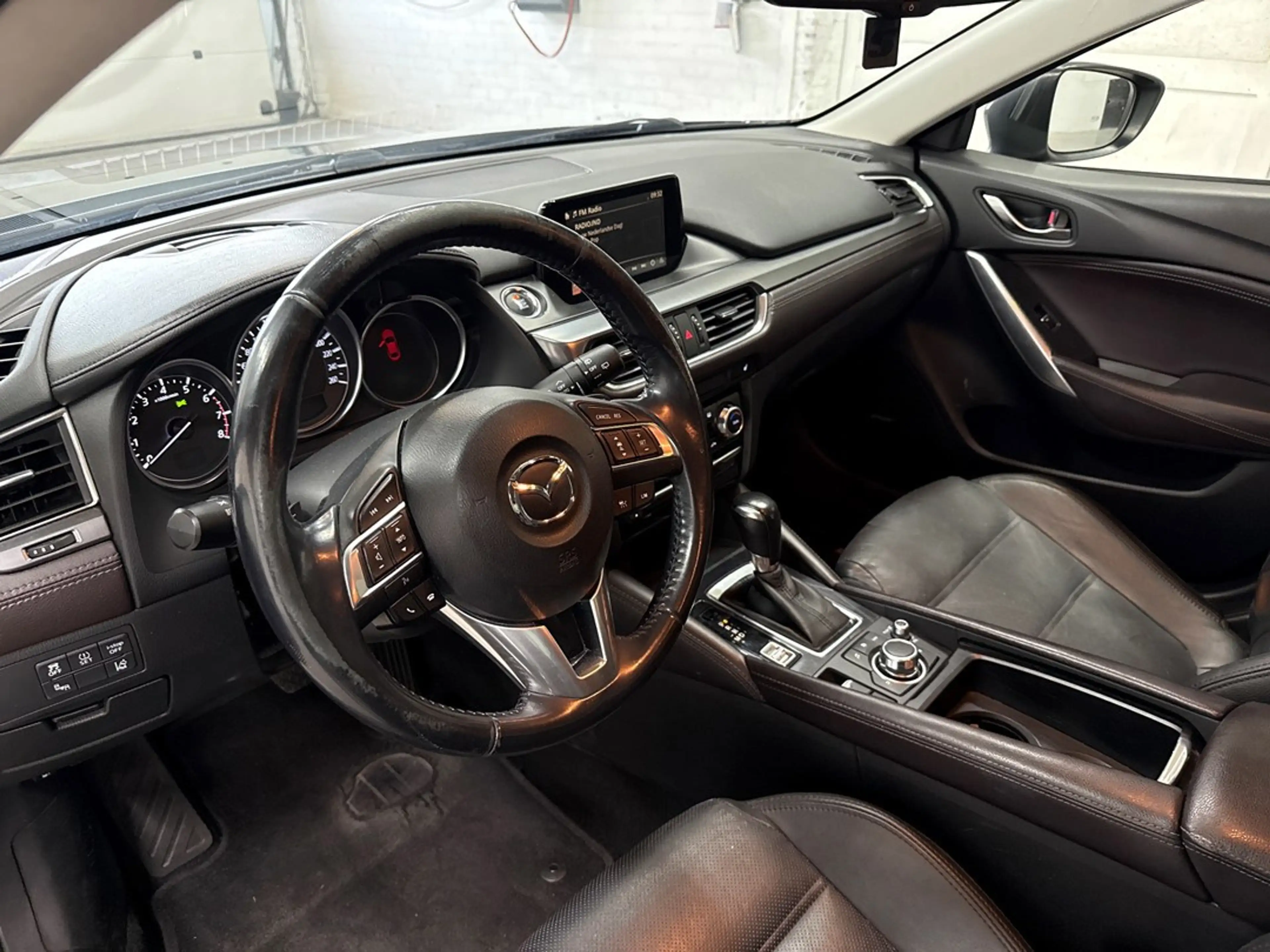 Mazda 6 Sportbreak 2.5 SkyActiv-G 192 GT-M | Head up | Mem — photo 12
