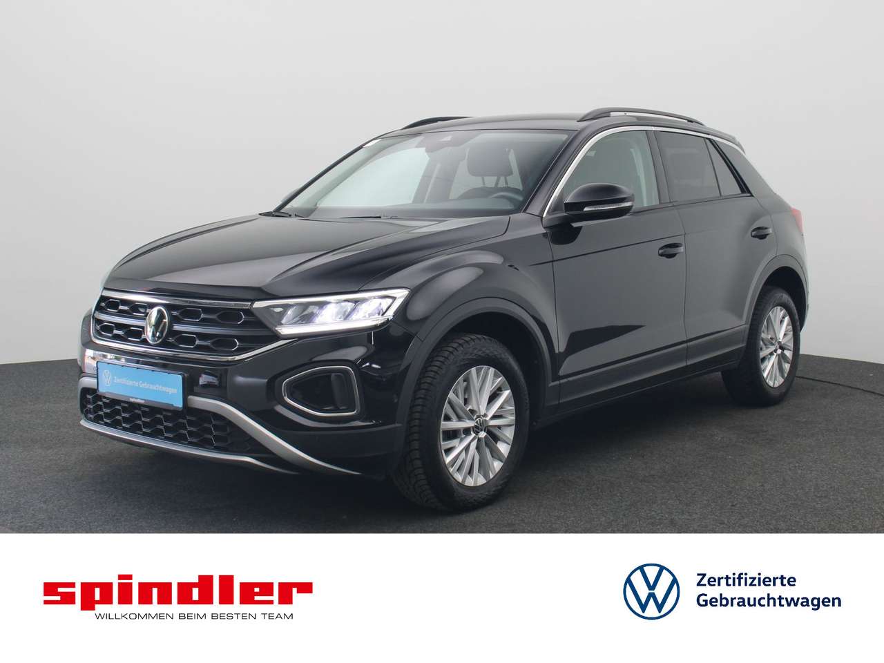 Volkswagen T-Roc 2022 — Life 2.0TDI DSG/ ParkAssist, LED, RFK, ACC