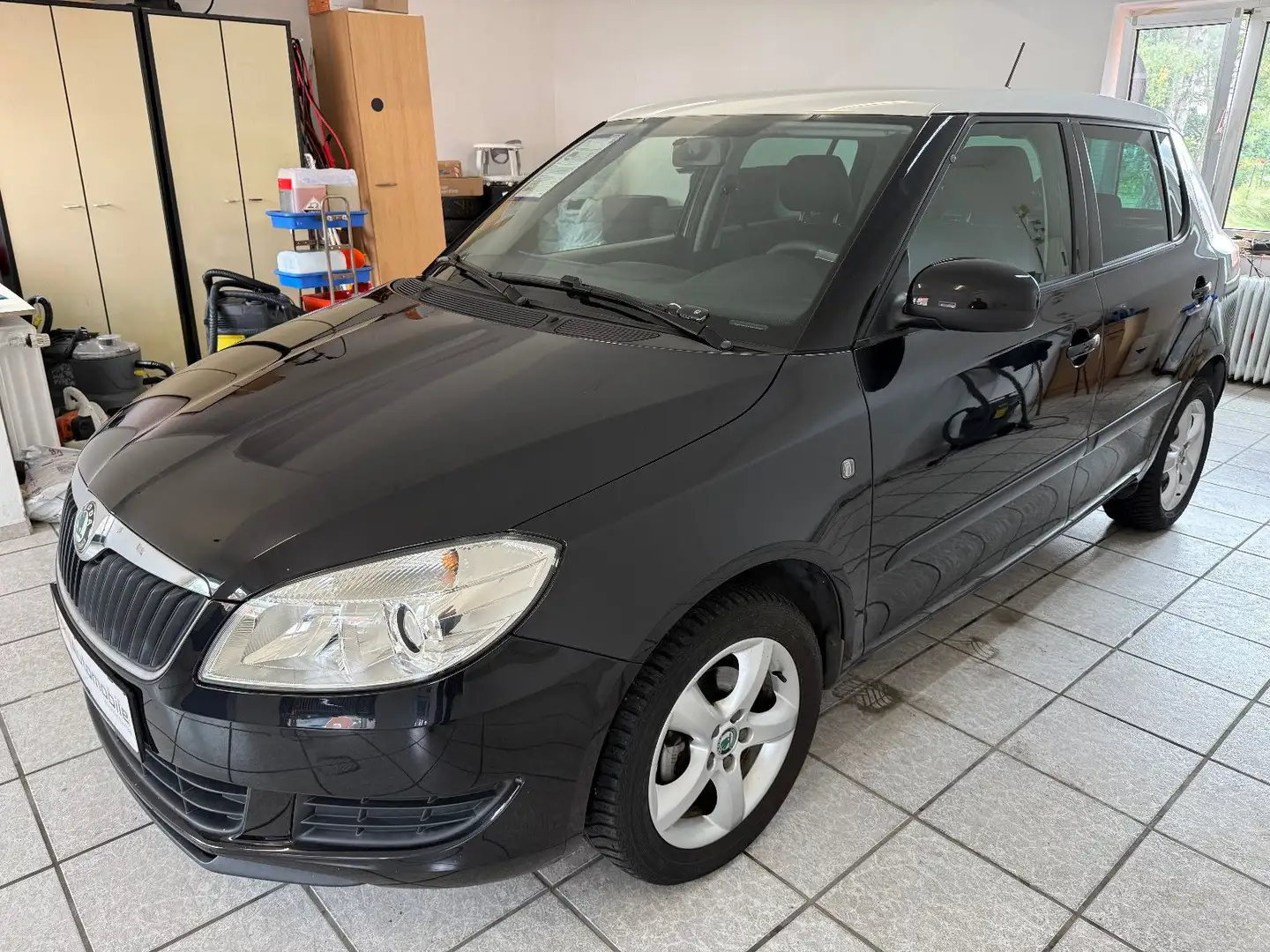 Skoda Fabia Ambition*1.Hand*Scheckheft* Schwarz - 1