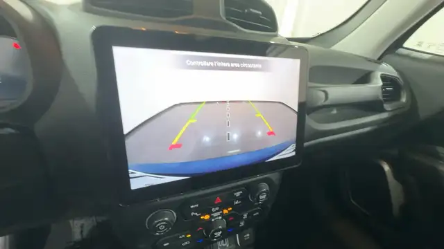 Jeep Renegade view 15