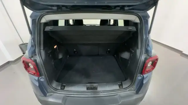 Jeep Renegade view 6