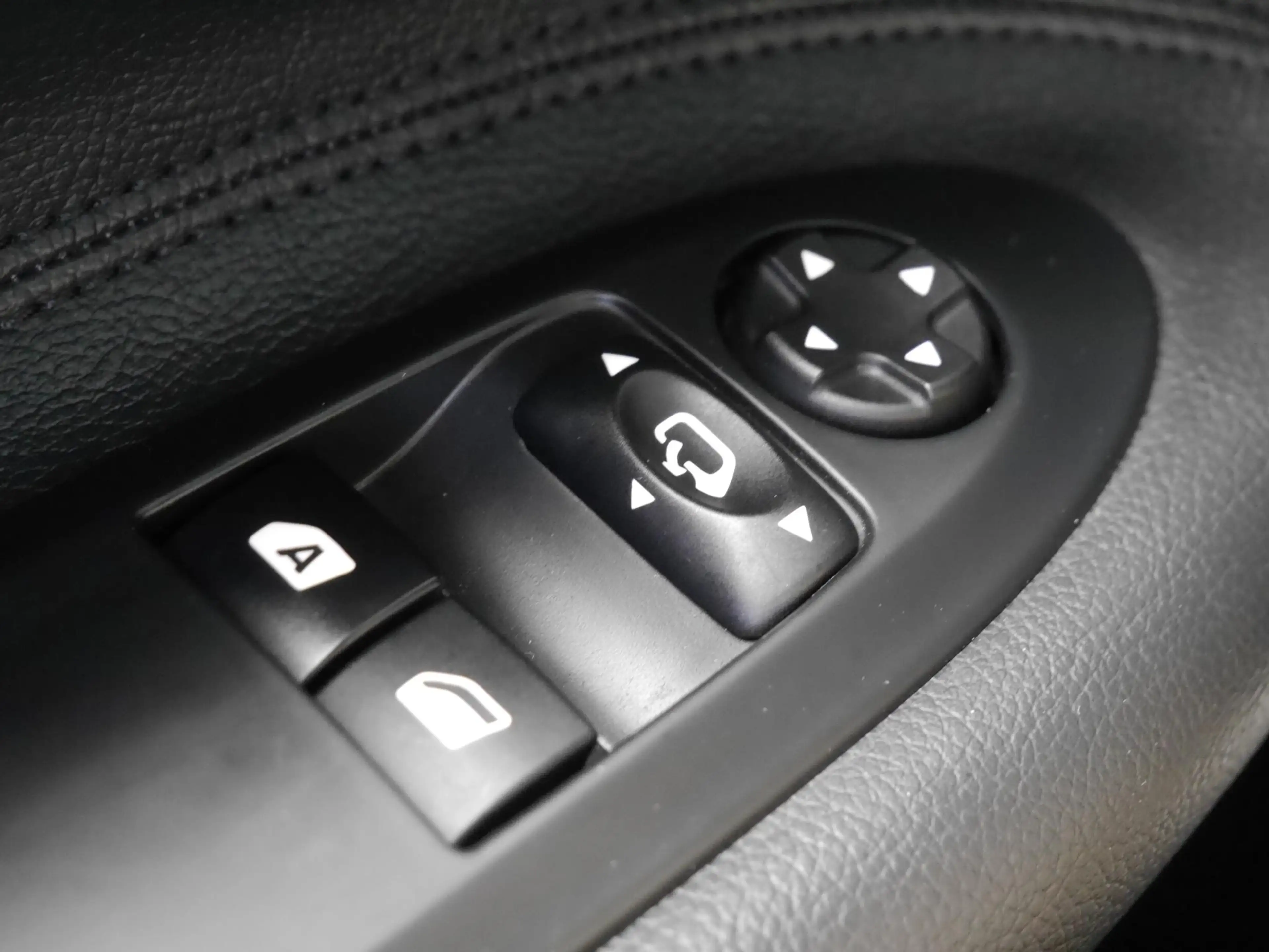 DS Automobiles DS 3 1.2 PureTech So Chic | Lage kmstand | Navigatie | — photo 15